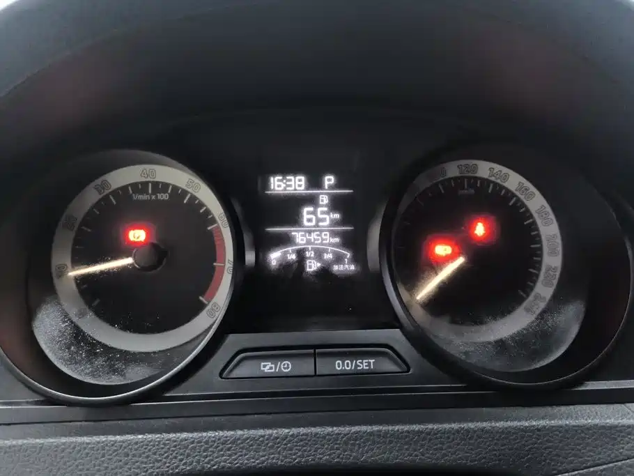 Skoda Rapid Spaceback 2019 — фото 14