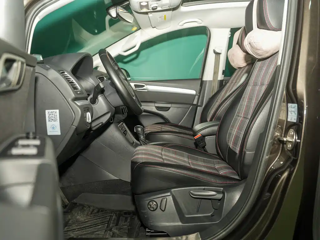 Volkswagen Sharan 2017 — фото 13