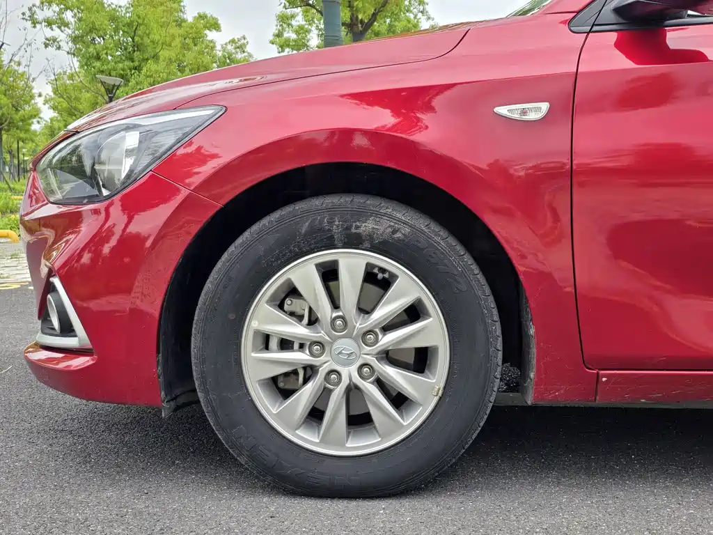 Hyundai Elantra 2020 — фото 20