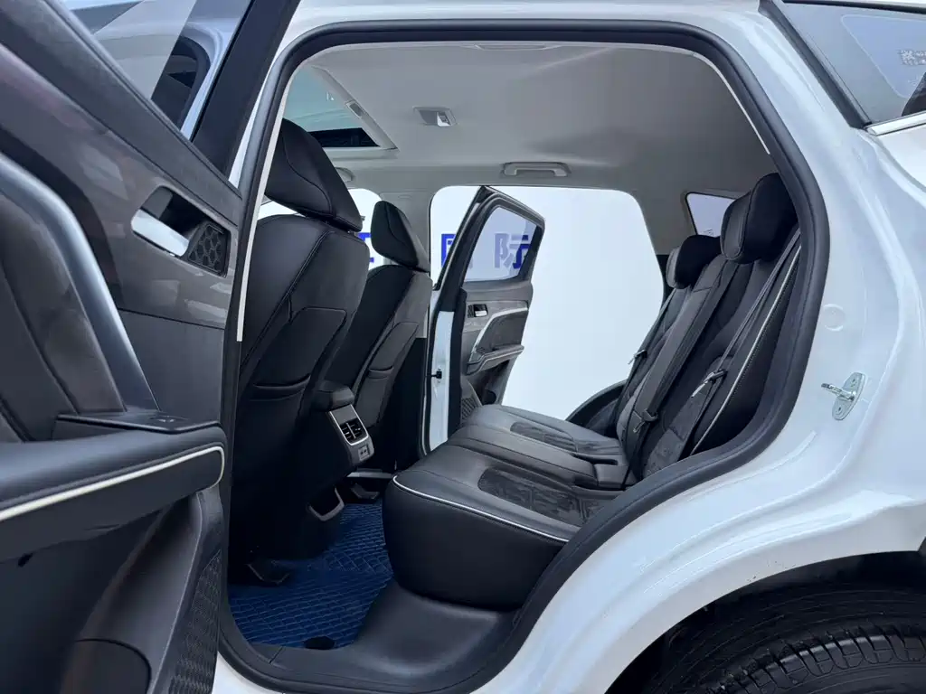 Haval H6 2023 — фото 11