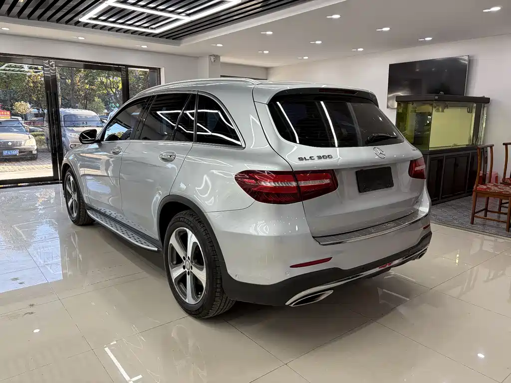 Mercedes-Benz GLC 2017 — фото 6