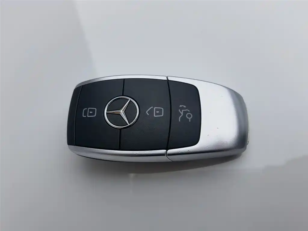 Mercedes-Benz C-Class 2020 — фото 19