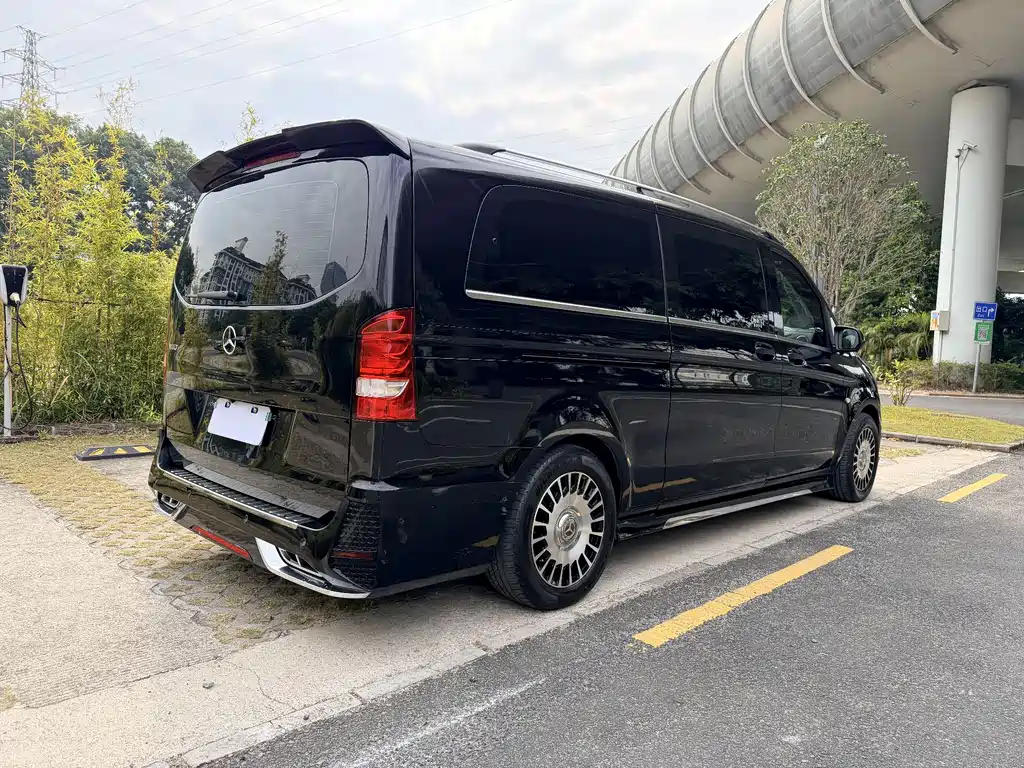 Mercedes-Benz Vito 2022 — фото 17