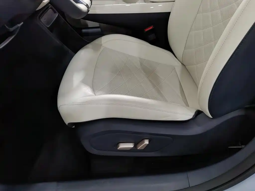 Arcfox Beta T1 2026 — фото 20