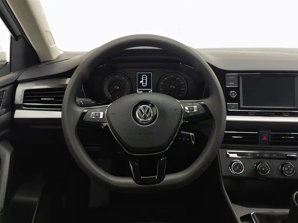 Volkswagen Lavida 2018 — фото 11
