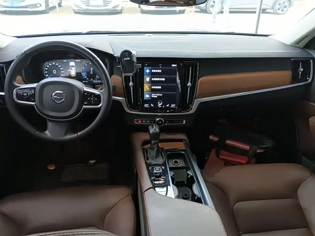 Volvo S90 2020 — фото 10