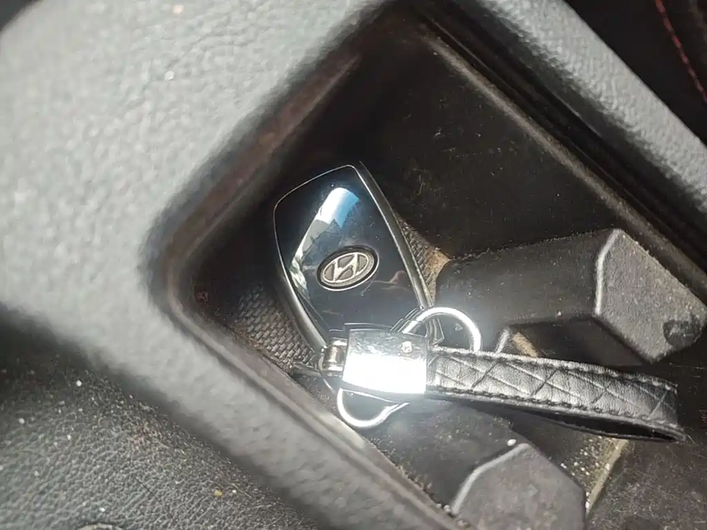 Hyundai Elantra 2015 — фото 15