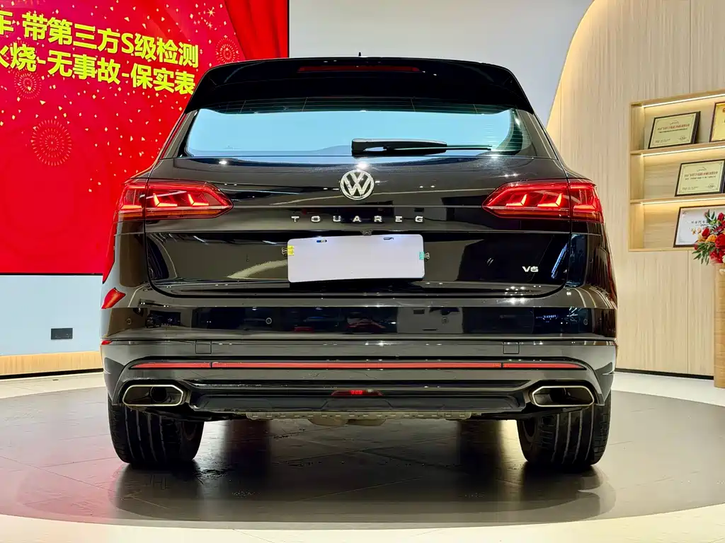 Volkswagen Touareg 2020 — фото 16