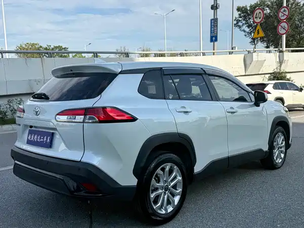 Toyota Frontlander 2024