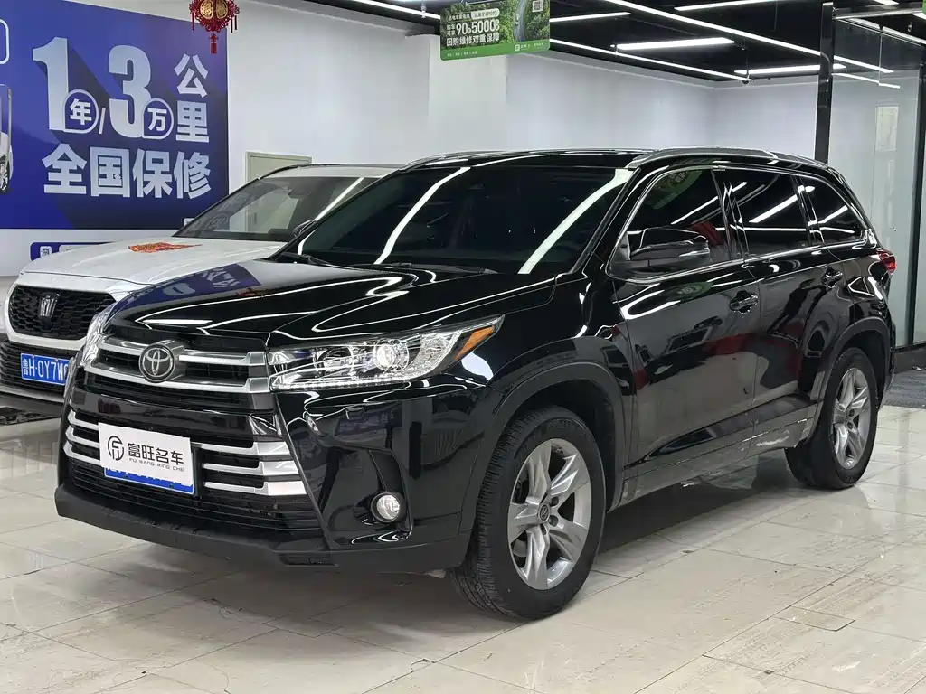 Toyota Highlander 2019 — фото 1