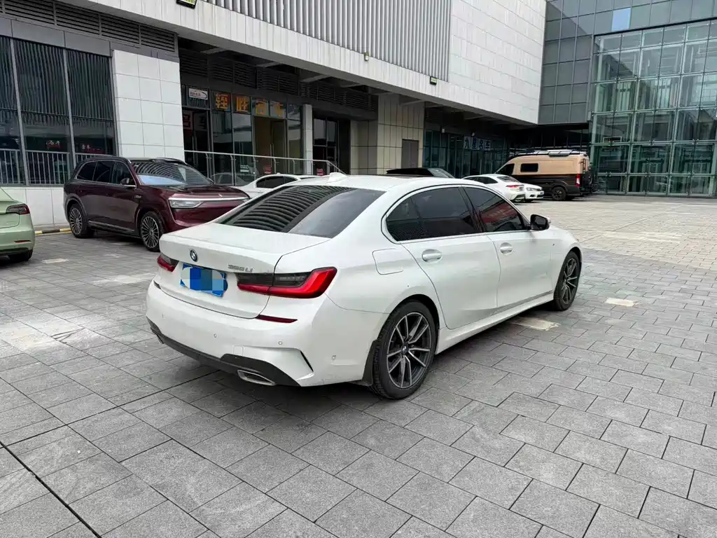 BMW 3 Series 2021 — фото 13