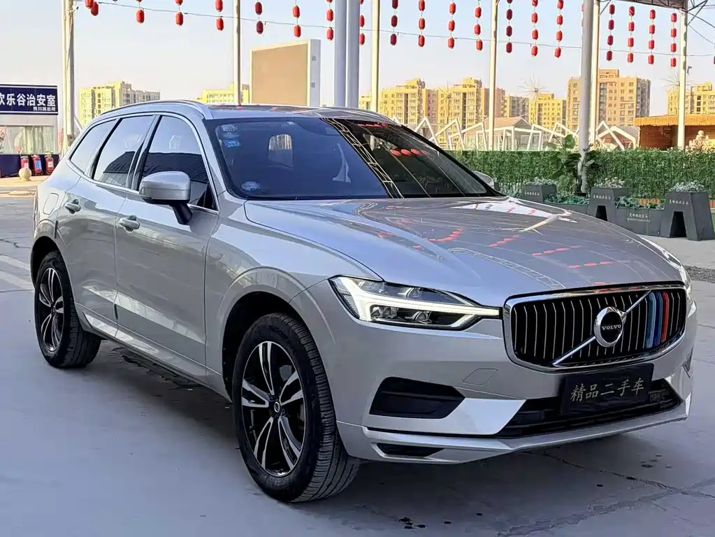 Volvo XC60 2018 — фото 3