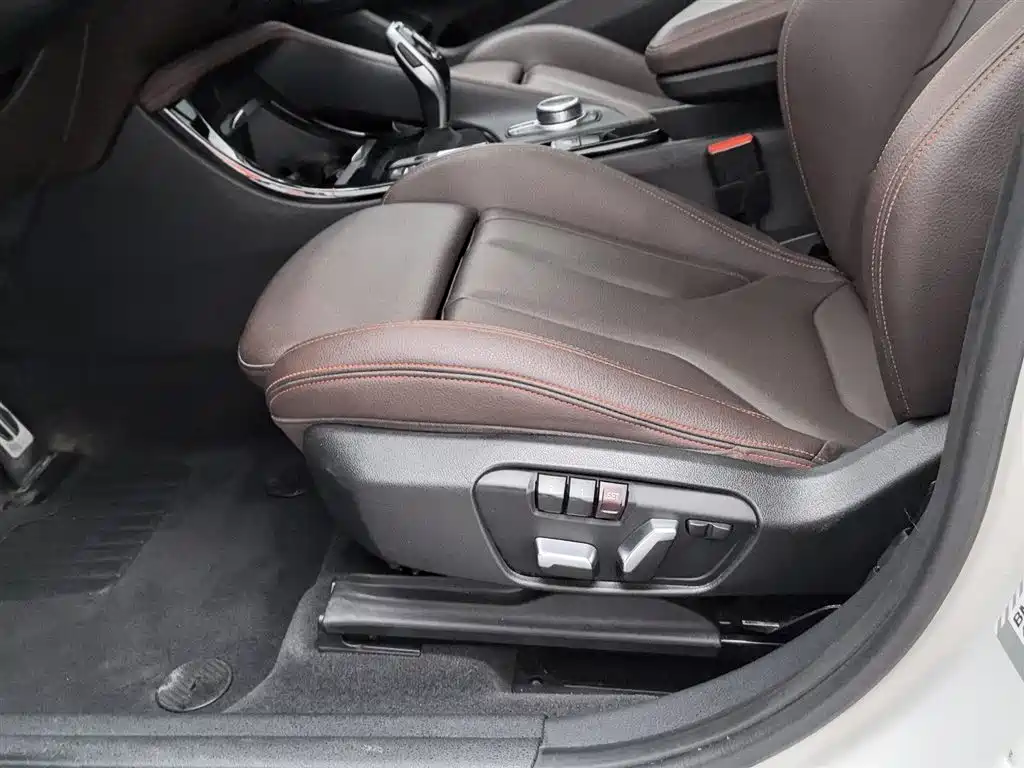 BMW X2 2022 — фото 20