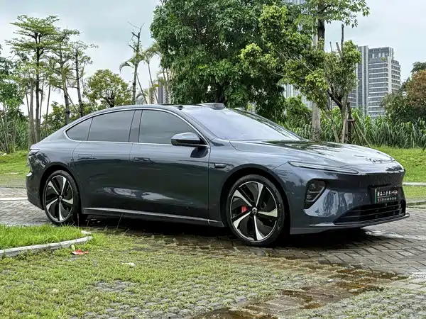 NIO ET7 2022