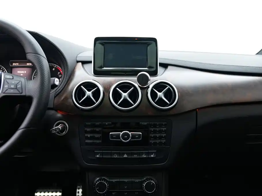 Mercedes-Benz B-Class 2013 — фото 11