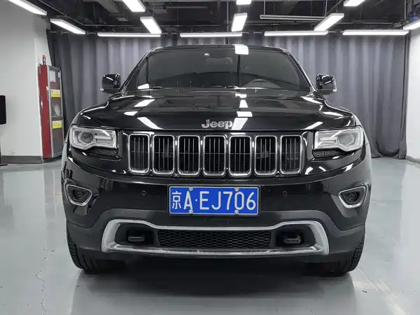 Jeep Grand Cherokee 2016