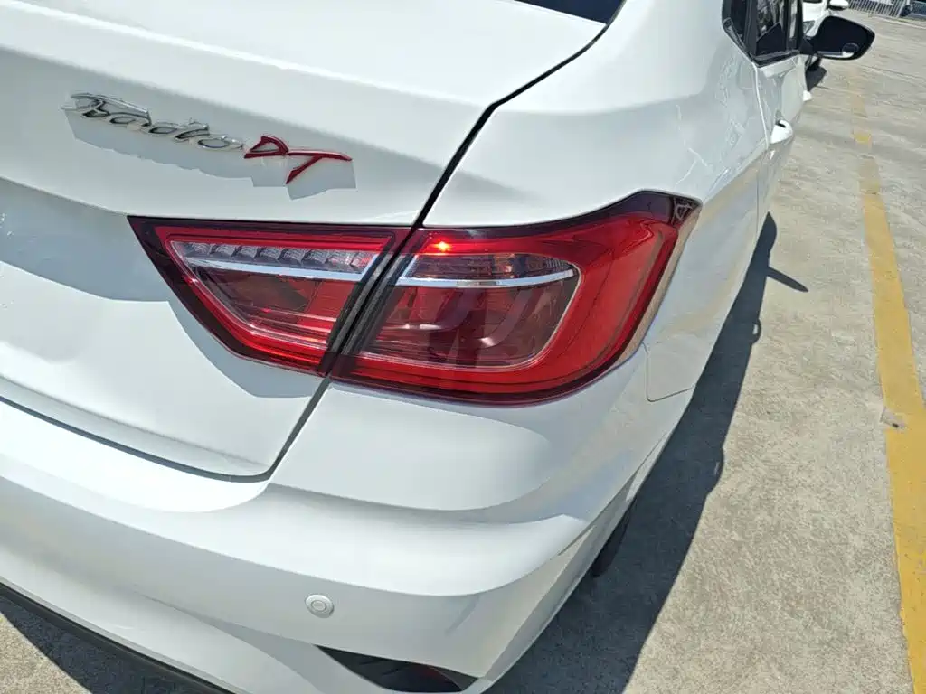 Changan Eado DT 2019 — фото 24