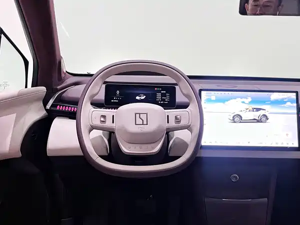 Zeekr X 2024