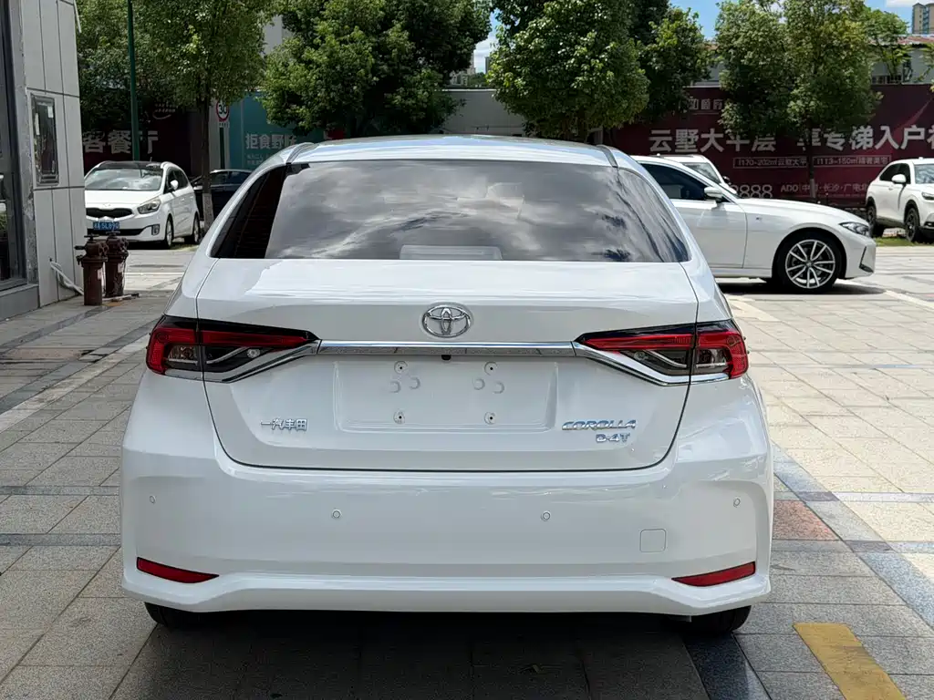Toyota Corolla 2021 — фото 12