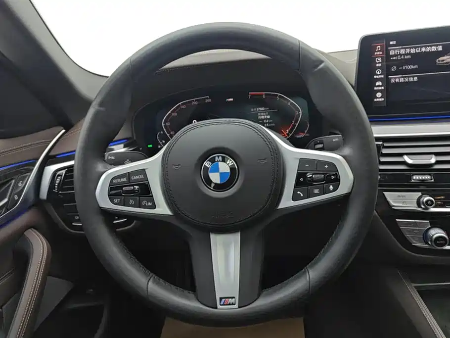 BMW 5 Series 2021 — фото 15