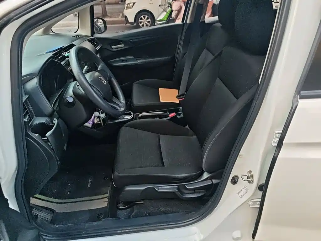 Honda Fit 2018 — фото 11