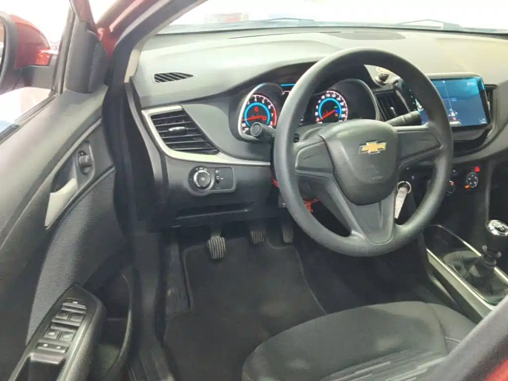 Chevrolet Cavalier 2018 — фото 16