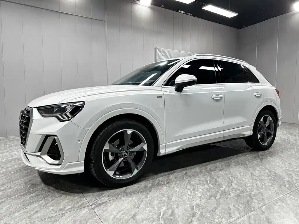 Audi Q3 2022