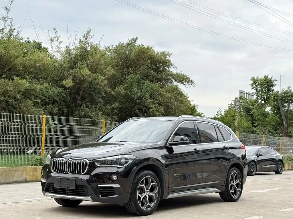 BMW X1 2017 — фото 1
