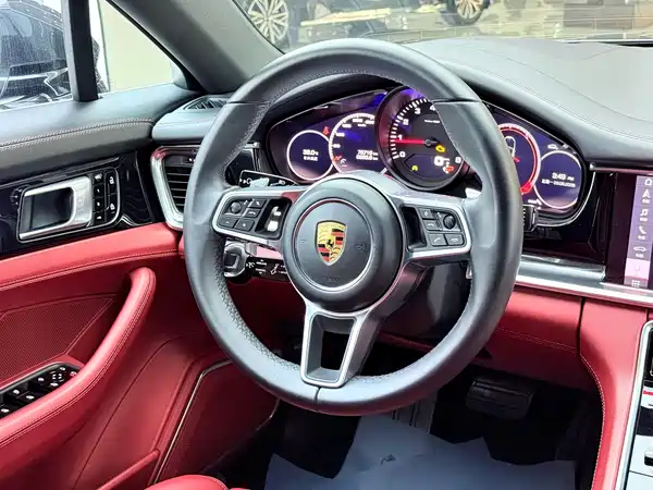 Porsche Panamera 2020