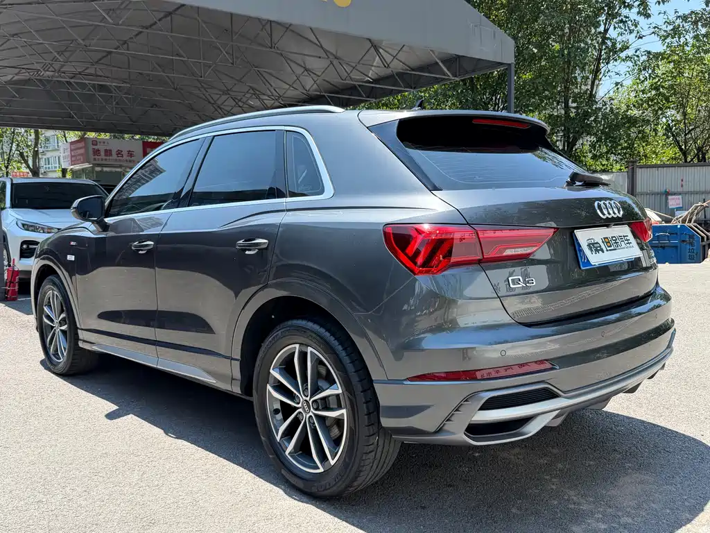 Audi Q3 2023 — фото 29