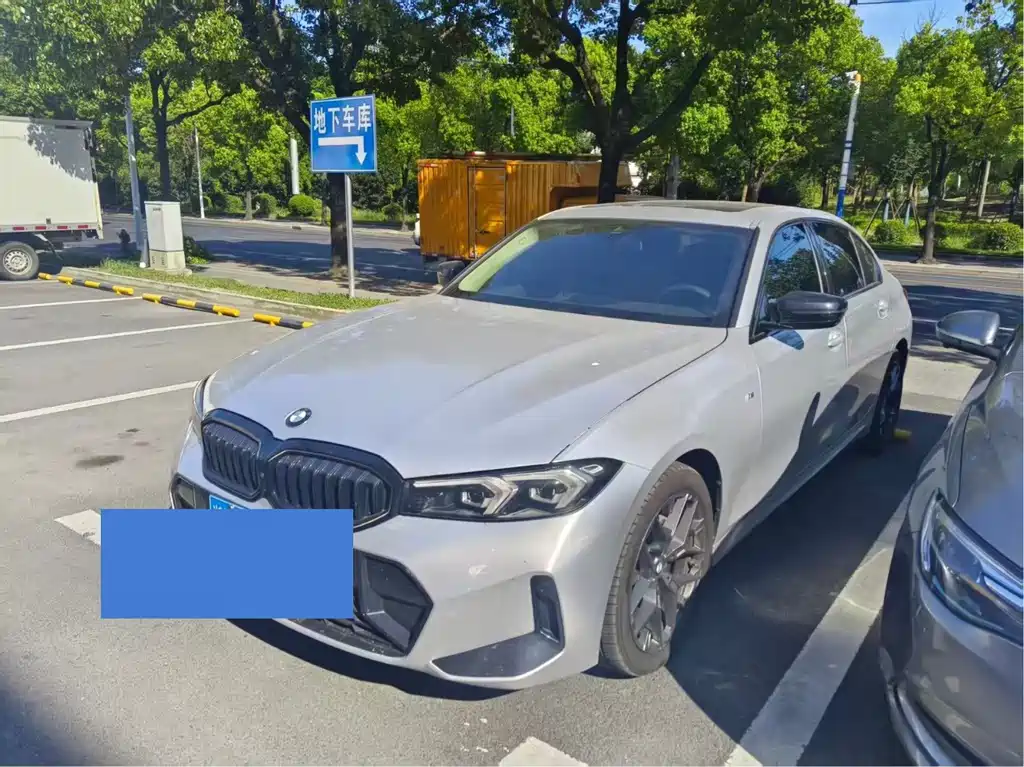 BMW 3 Series 2025