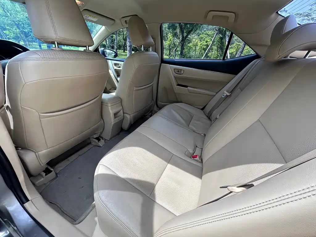Toyota Corolla 2015