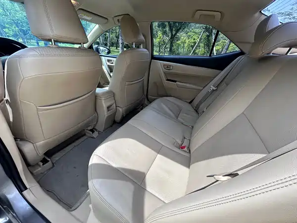 Toyota Corolla 2015