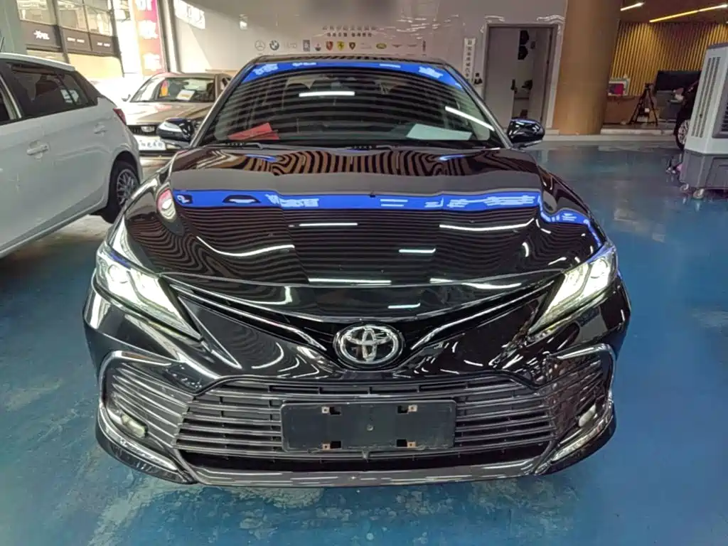 Toyota Camry 2021 — фото 3
