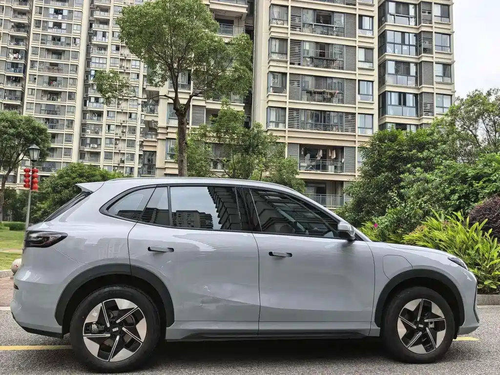 Geely Galaxy E5 2025 — фото 16