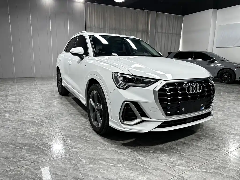 Audi Q3 2022
