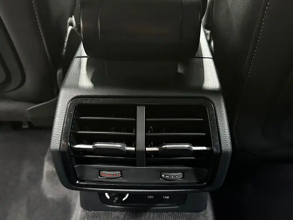 Audi Q3 2022 — фото 17