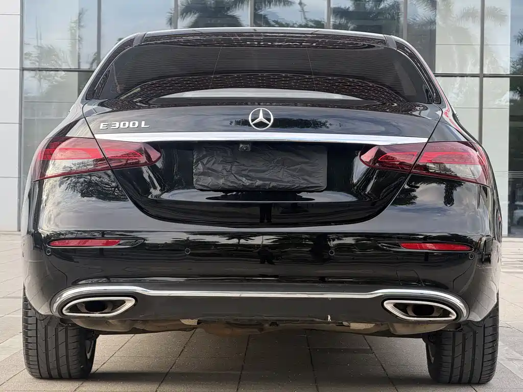 Mercedes-Benz E-Class 2020 — фото 20