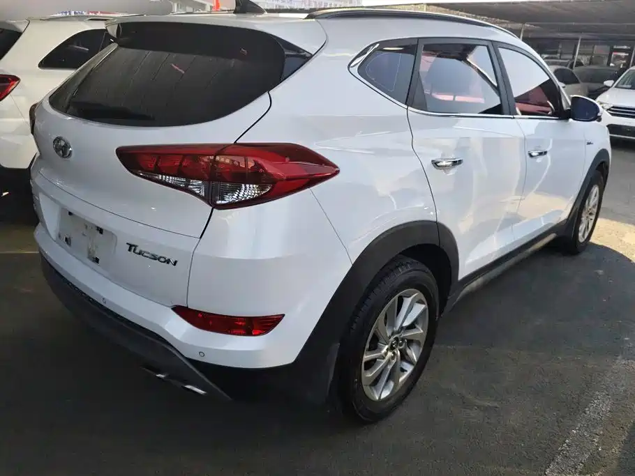 Hyundai Tucson 2017 — фото 3