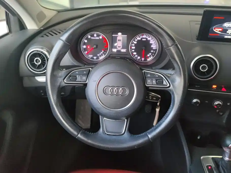 Audi A3 2017 — фото 15
