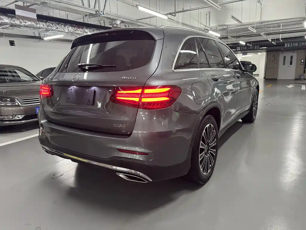 Mercedes-Benz GLC 2018 — фото 8