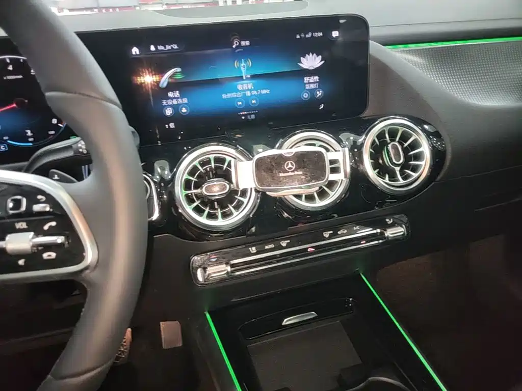 Mercedes-Benz GLA 2023 — фото 13