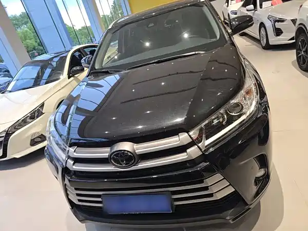 Toyota Highlander 2020