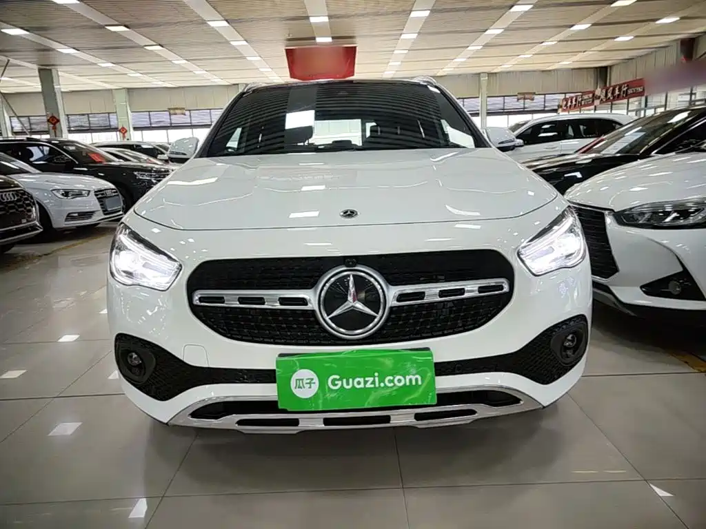 Mercedes-Benz GLA 2023