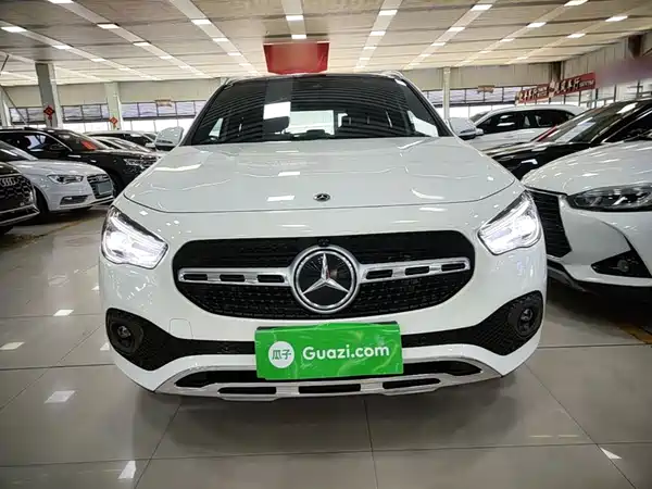 Mercedes-Benz GLA 2023