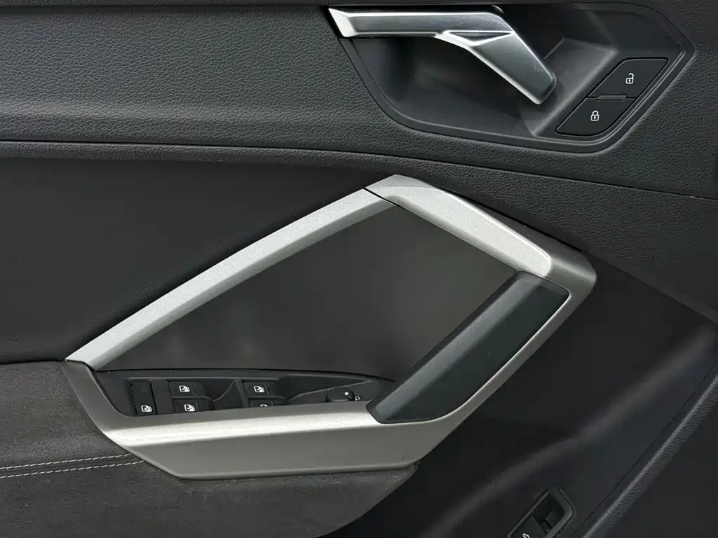 Audi Q3 2022 — фото 11