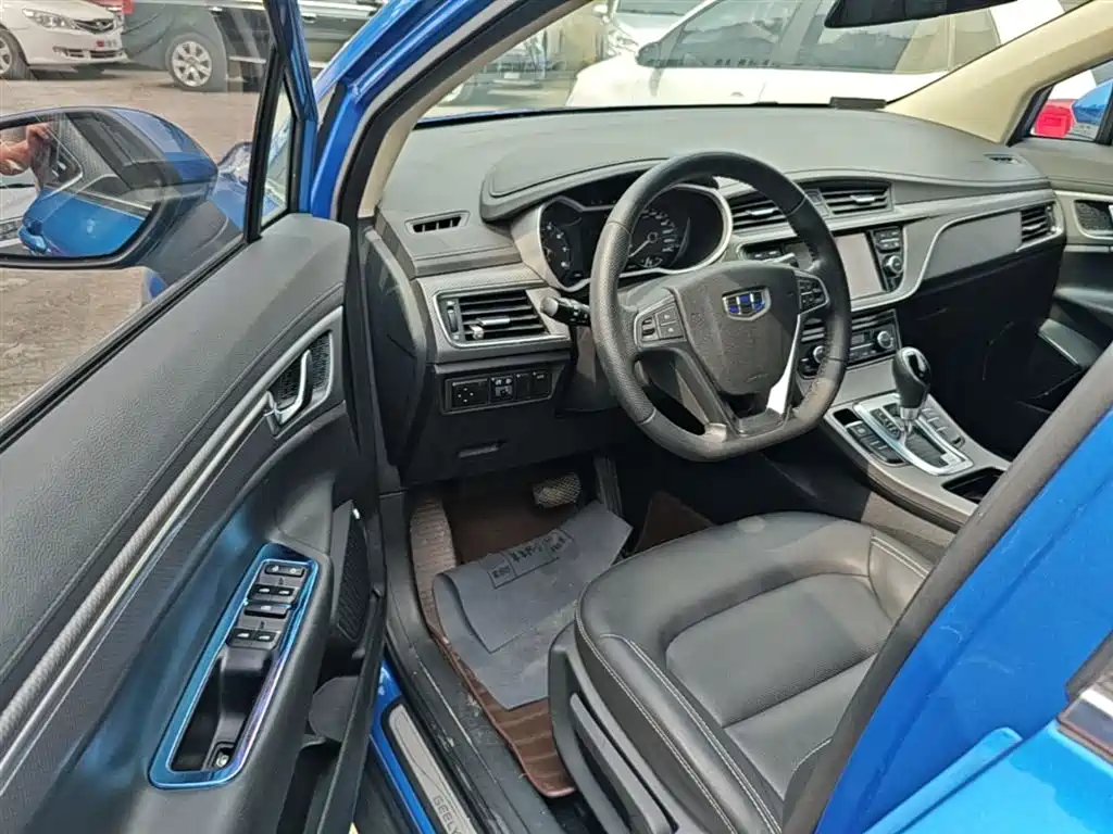 Geely Emgrand GS 2016 — фото 16