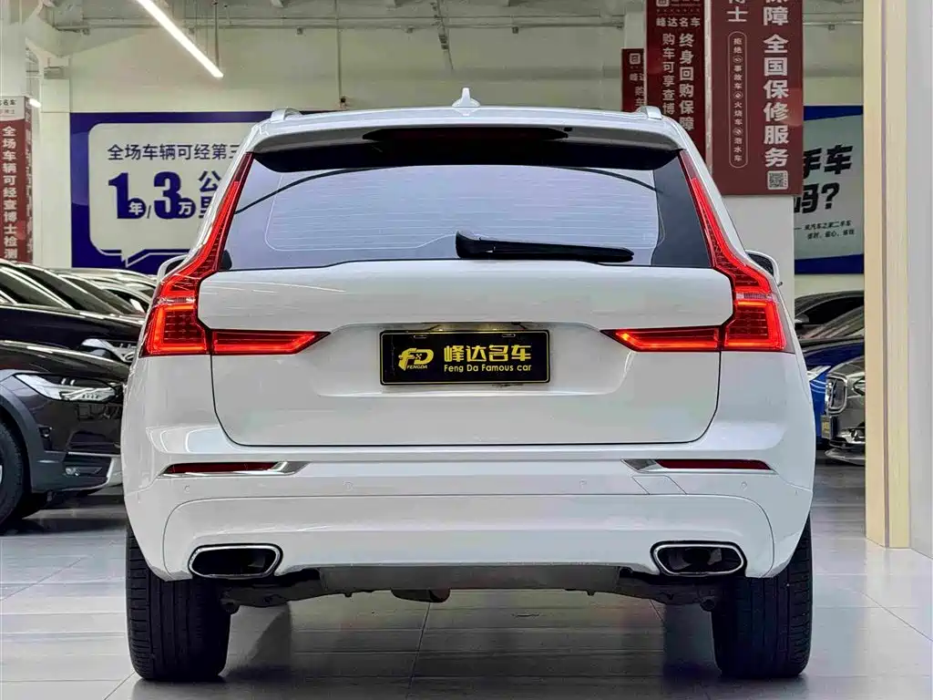 Volvo XC60 Plug-In Hybrid 2018 — фото 3