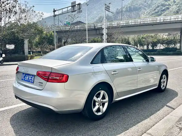 Audi A4L 2013