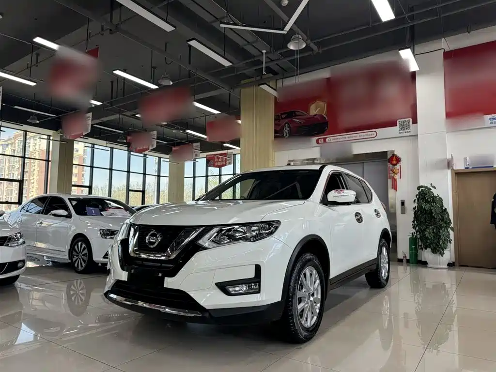 Nissan X-Trail 2018 — фото 1